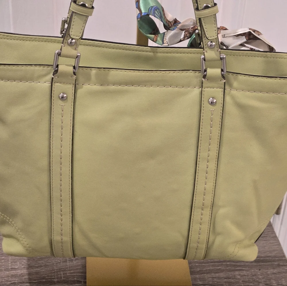 Coach Light Green Leather Tote Bag - Picture 7 of 16